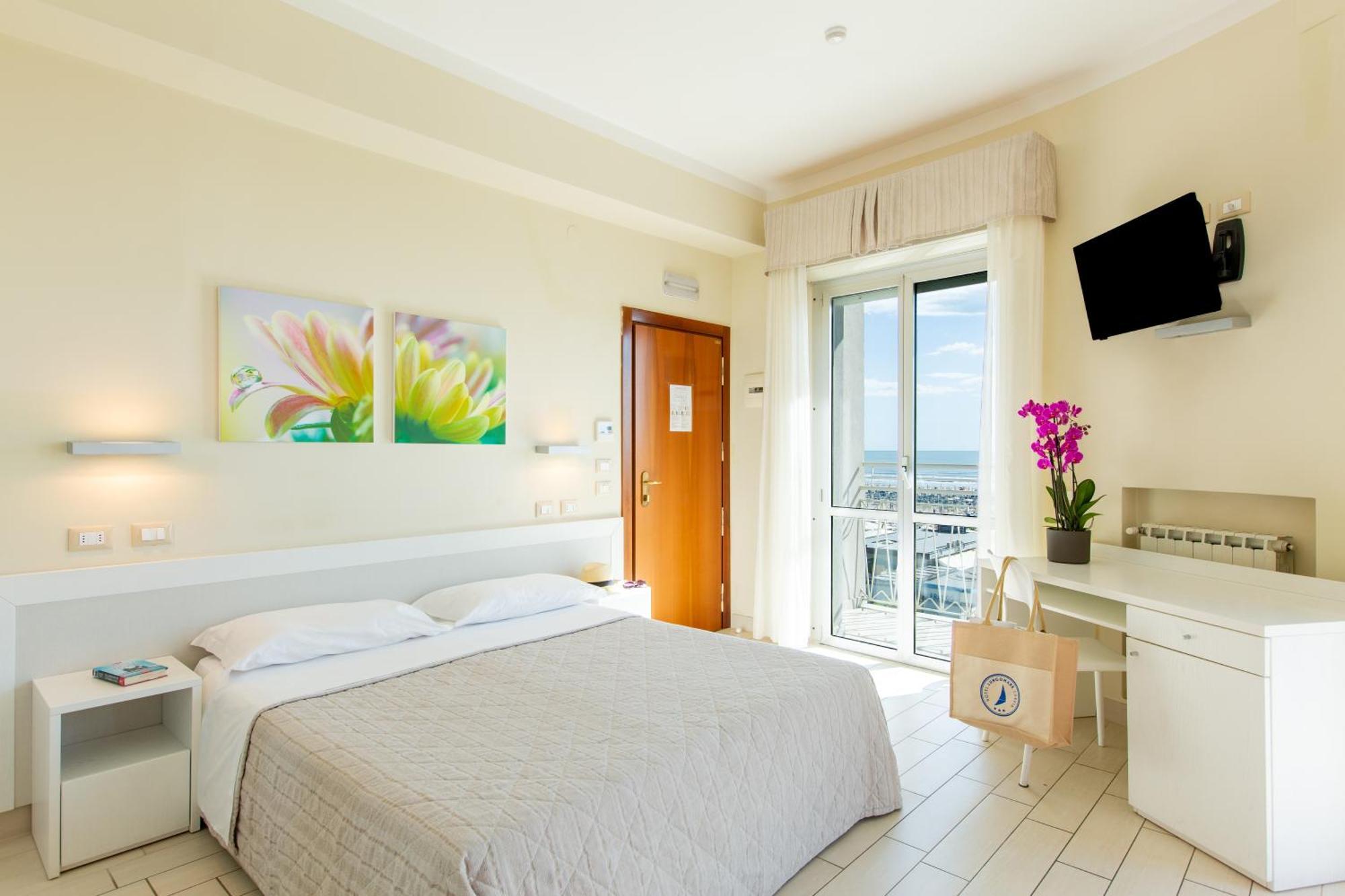 Hotel Lungomare Червия Экстерьер фото